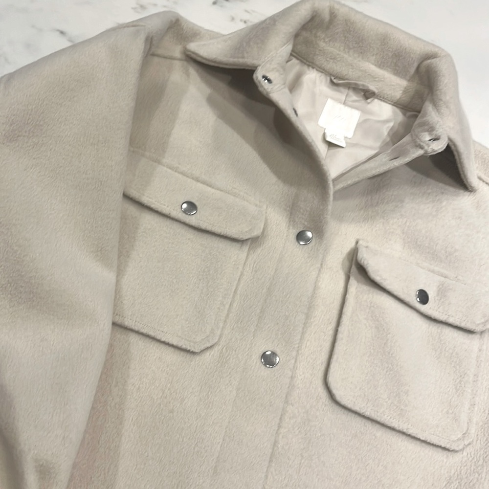 Shacket with snap closure (oversized)